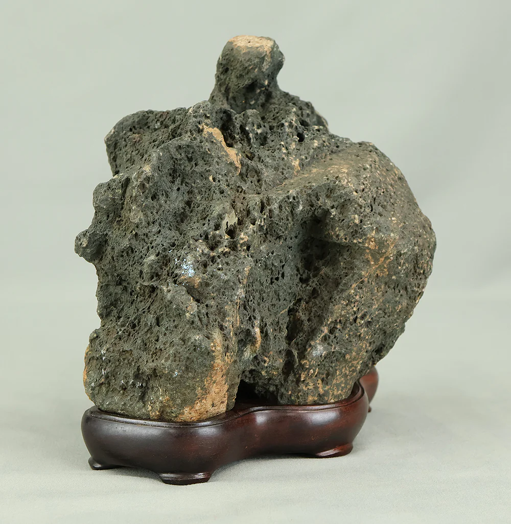 Suiseki 血洗川石 Chiaraigawa Stone 3.6kg from Okayama with Wooden Stand VB109 - Image 5