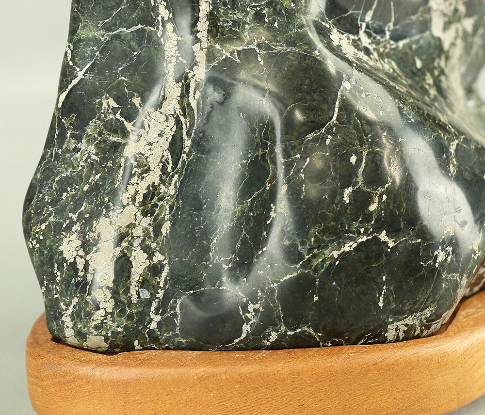 Suiseki - Kogomeishi stone with Wooden Stand collected in 1975 VA223 - Image 10