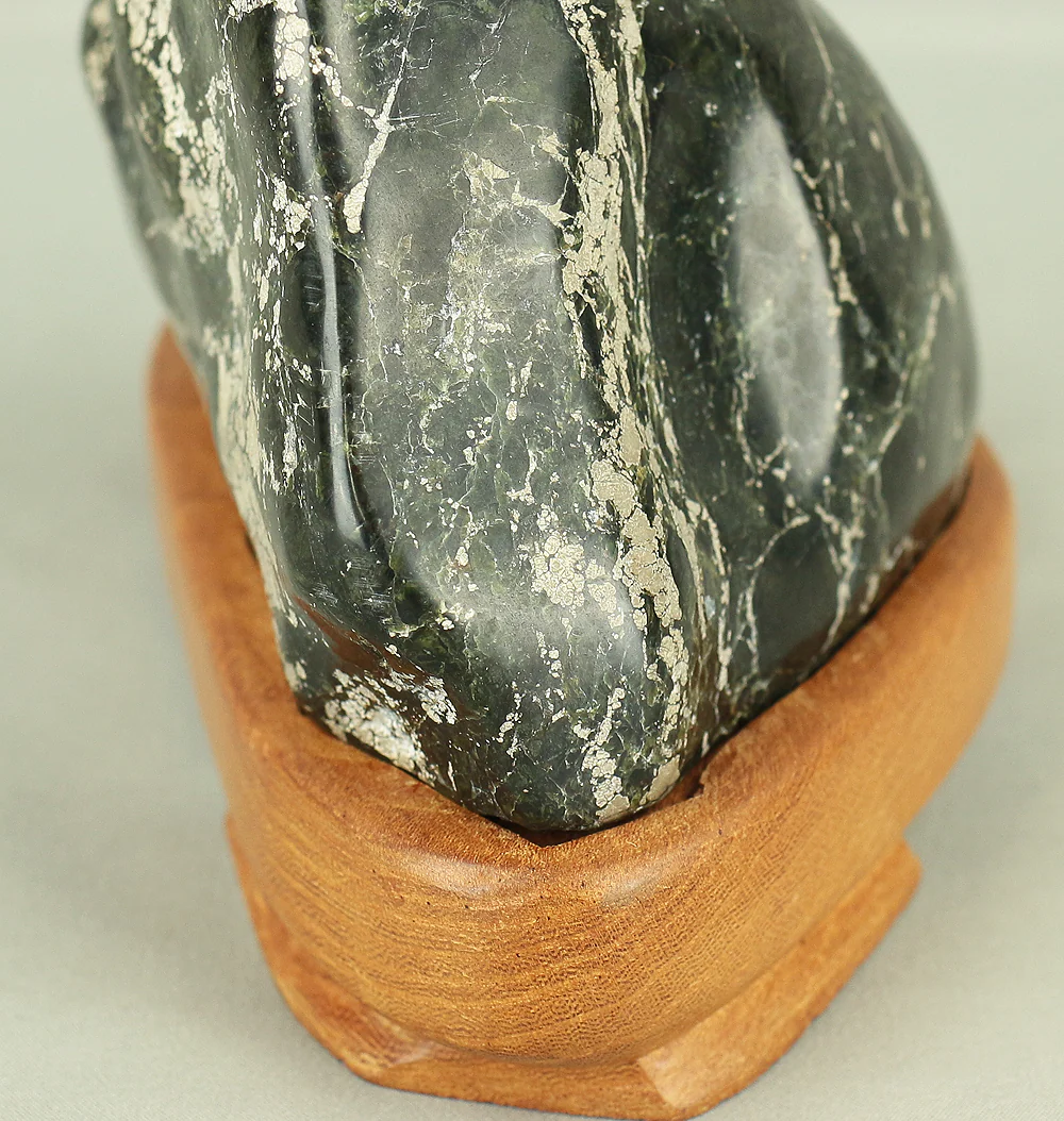 Suiseki - Kogomeishi stone with Wooden Stand collected in 1975 VA223 - Image 15