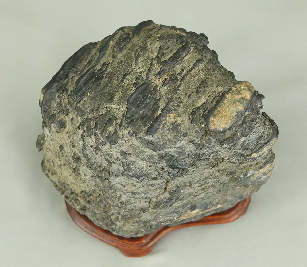 Suiseki Stone 1.9kg with Wooden Stand VB112 - Image 22