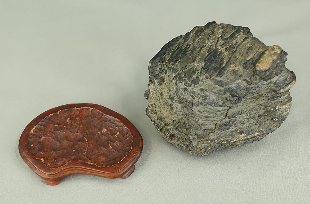 Suiseki Stone 1.9kg with Wooden Stand VB112 - Image 26