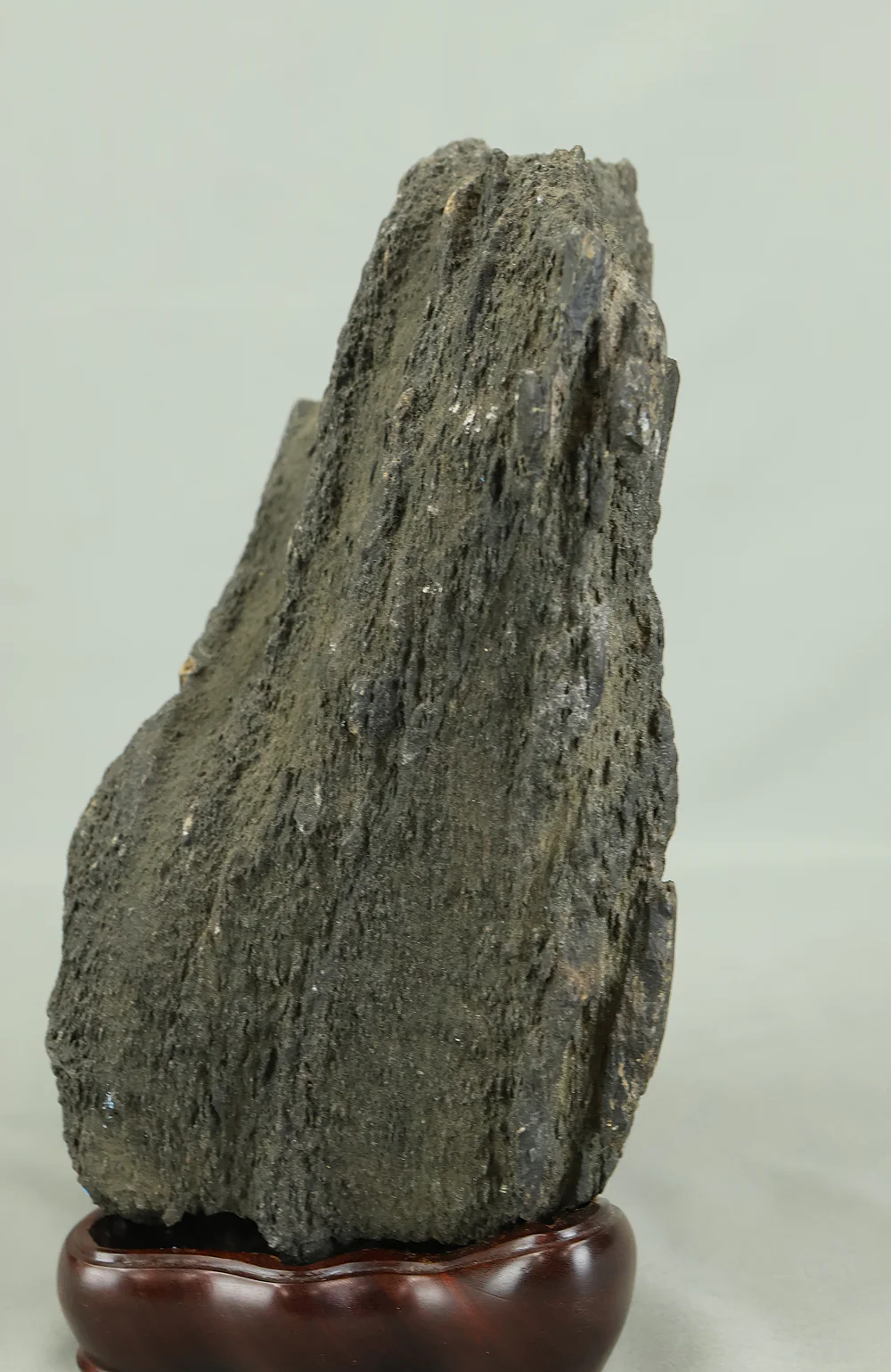 Suiseki Stone 5.9kg with Wooden Stand VB106 - Image 22