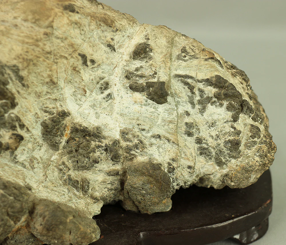 Suiseki stone with Wooden Stand VA379 - Image 11