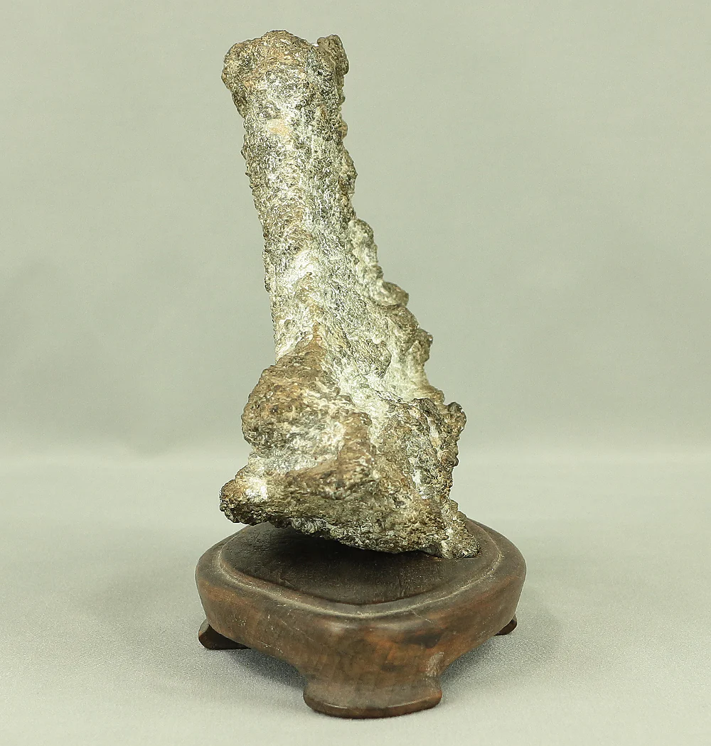 Suiseki Viewing Stone 1.5kg with Wooden Stand VA540 - Image 4