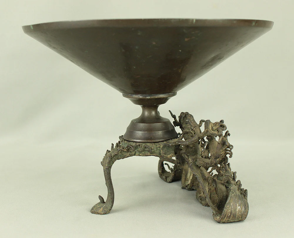 Wave-Shaped Legs Bronze Vase Ikebana Vase Usubata Suehiro Hanaike 末廣花生 VA807 - Image 4